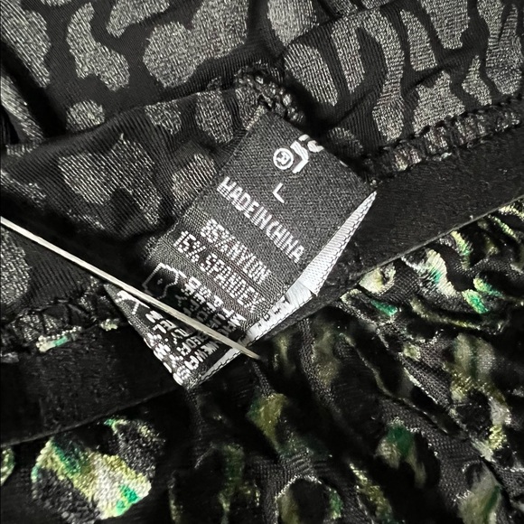 Male Power Men’s Square Cut Semi Sheer Animal Print Velvet Felt Like Feel Rare! - Picture 7 of 7